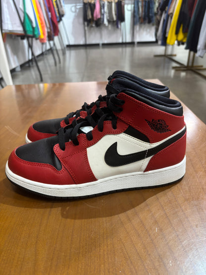 Preowned Air Jordan 1 Mid Chicago Black Toe
