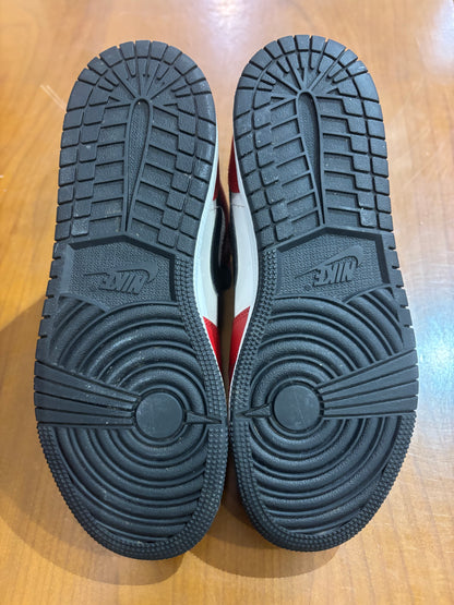 Preowned Air Jordan 1 Mid Chicago Black Toe