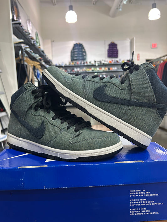 PREOWNED Nike SB Dunk High Denim