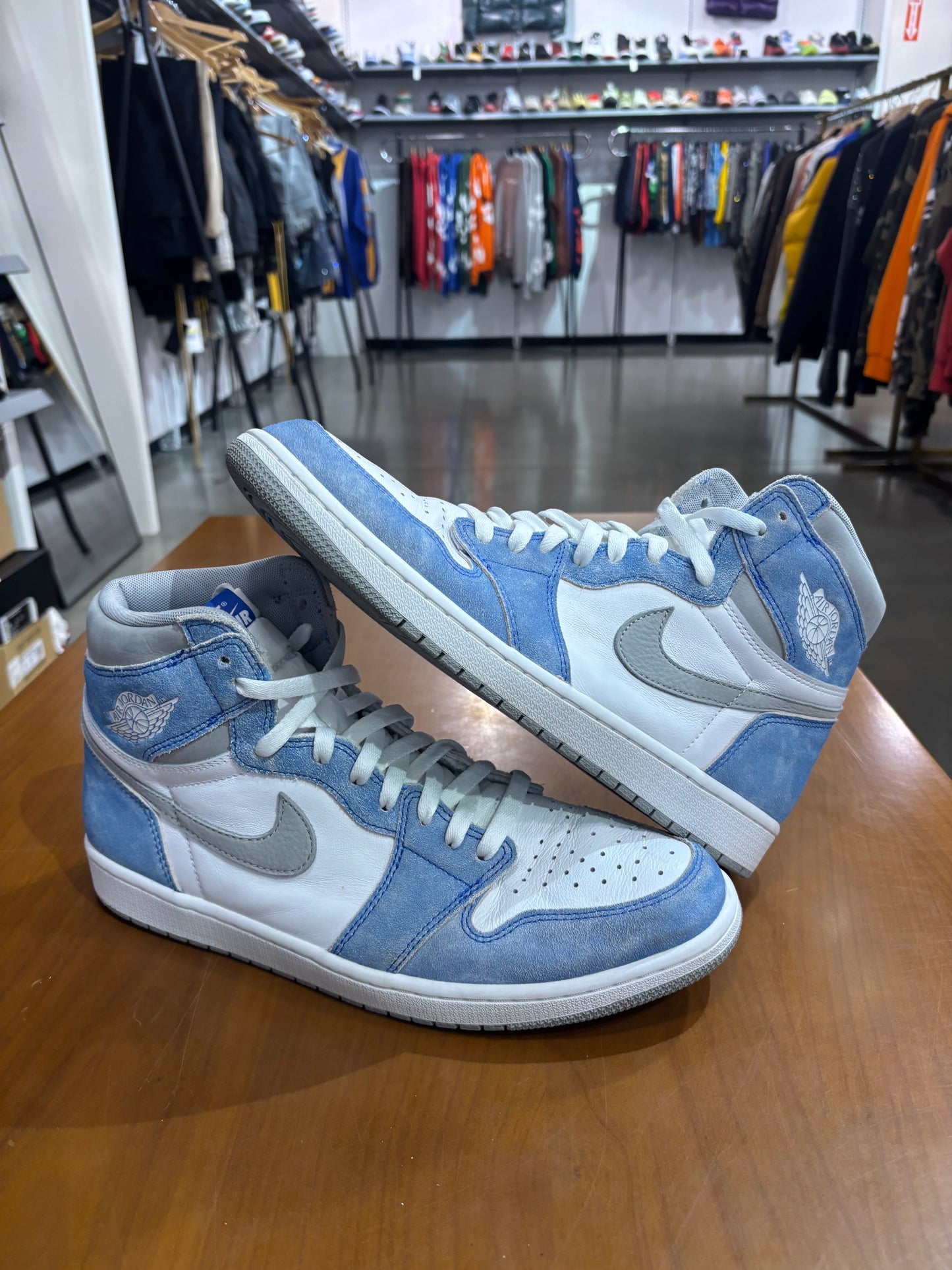 Preowned Air Jordan 1 Hyper Royal Smoke Grey