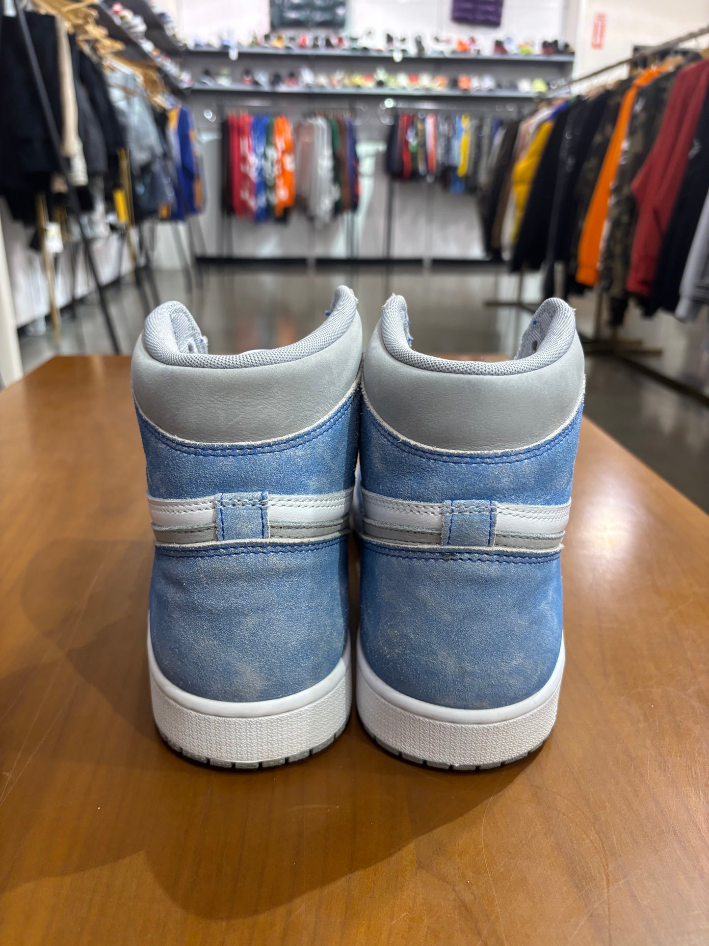 Preowned Air Jordan 1 Hyper Royal Smoke Grey