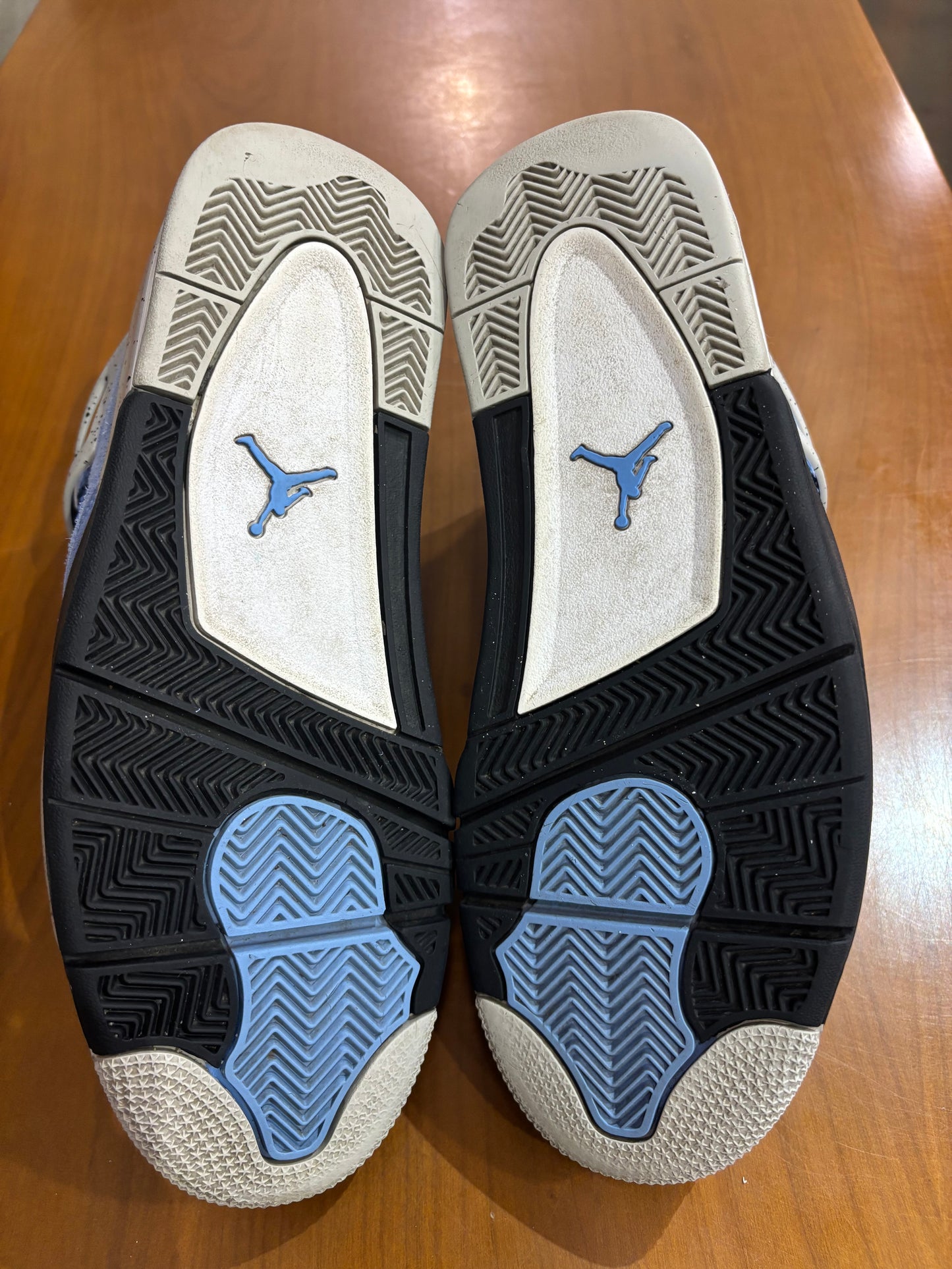 Preowned Air Jordan 4 University Blue