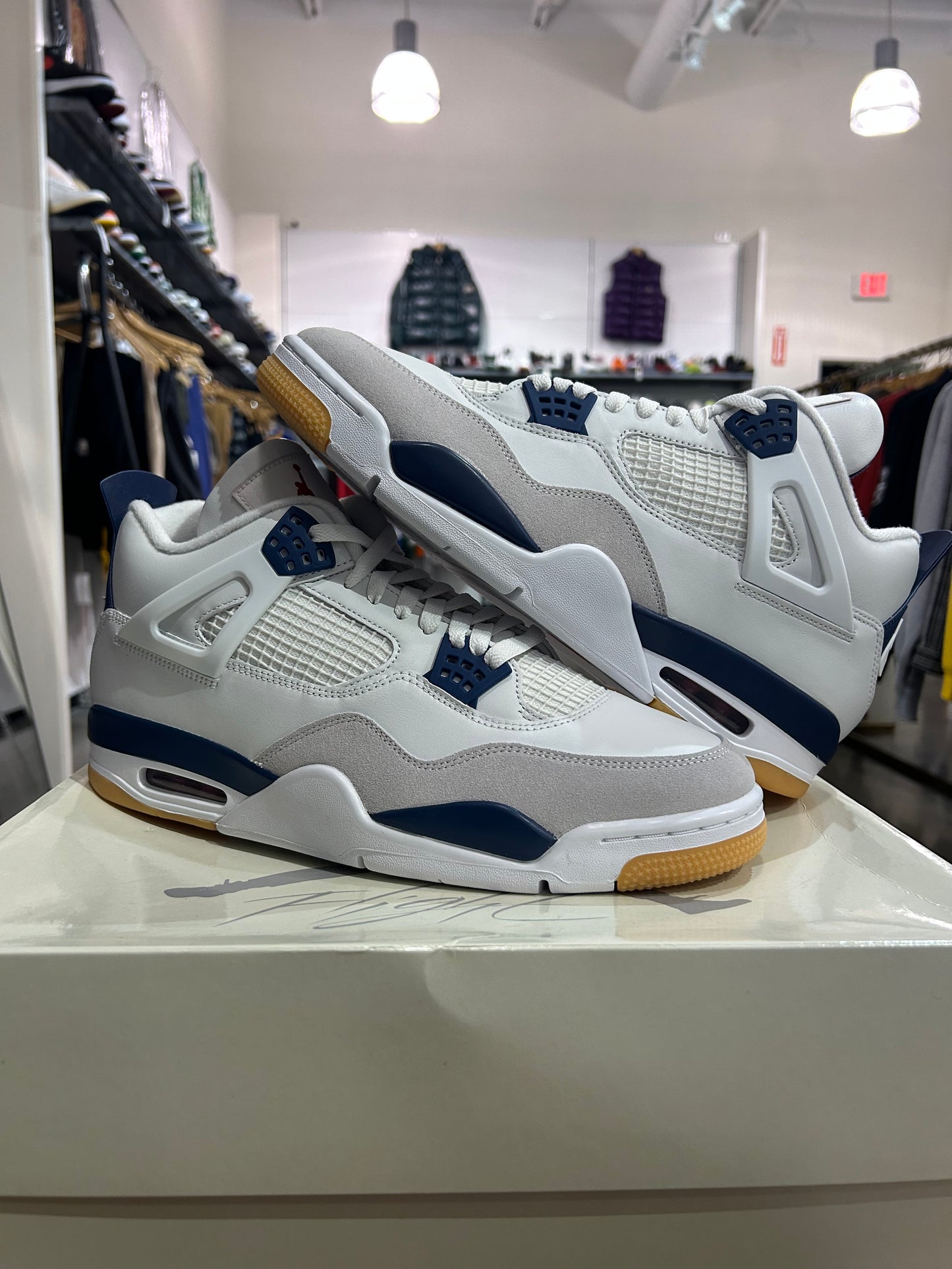 Air Jordan 4 SB Navy