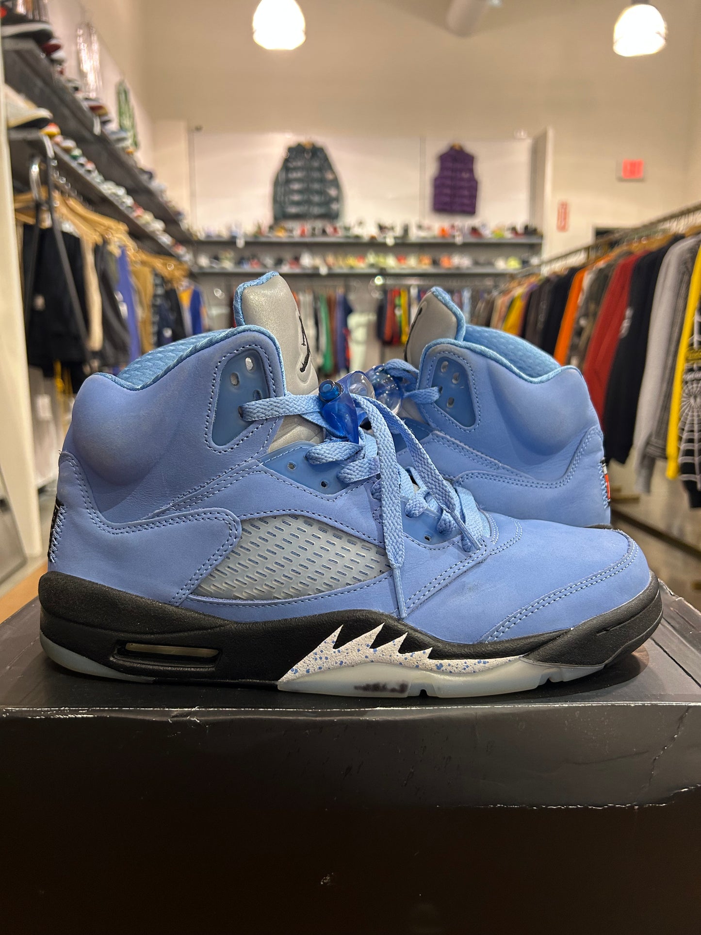 Preowned Air Jordan 5 UNC University Blue