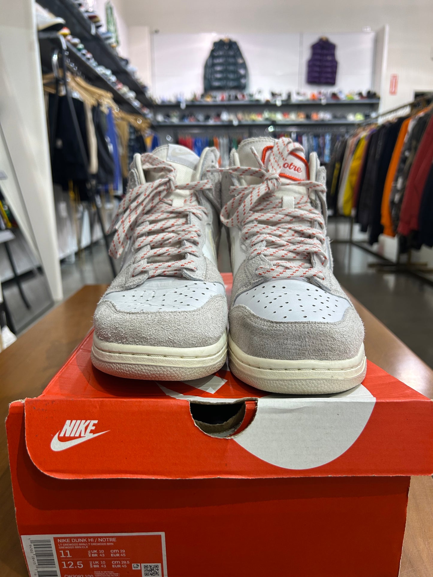 Preowned Nike SB Dunk High Notre Light Orewood Brown