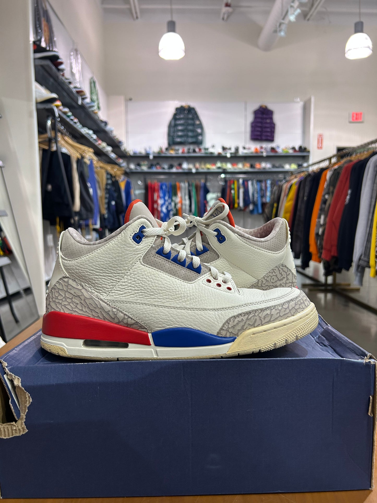 Air Jordan 3 International Flight