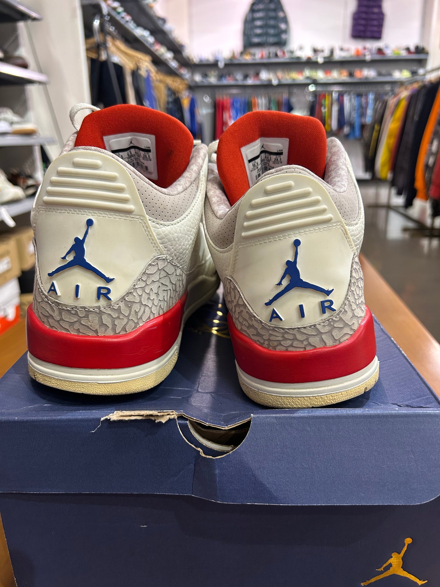 Air Jordan 3 International Flight