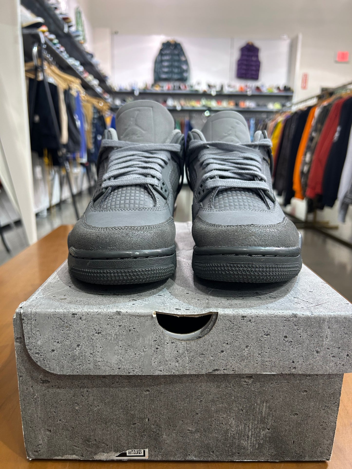 Preowned Air Jordan 4 Wet Cement