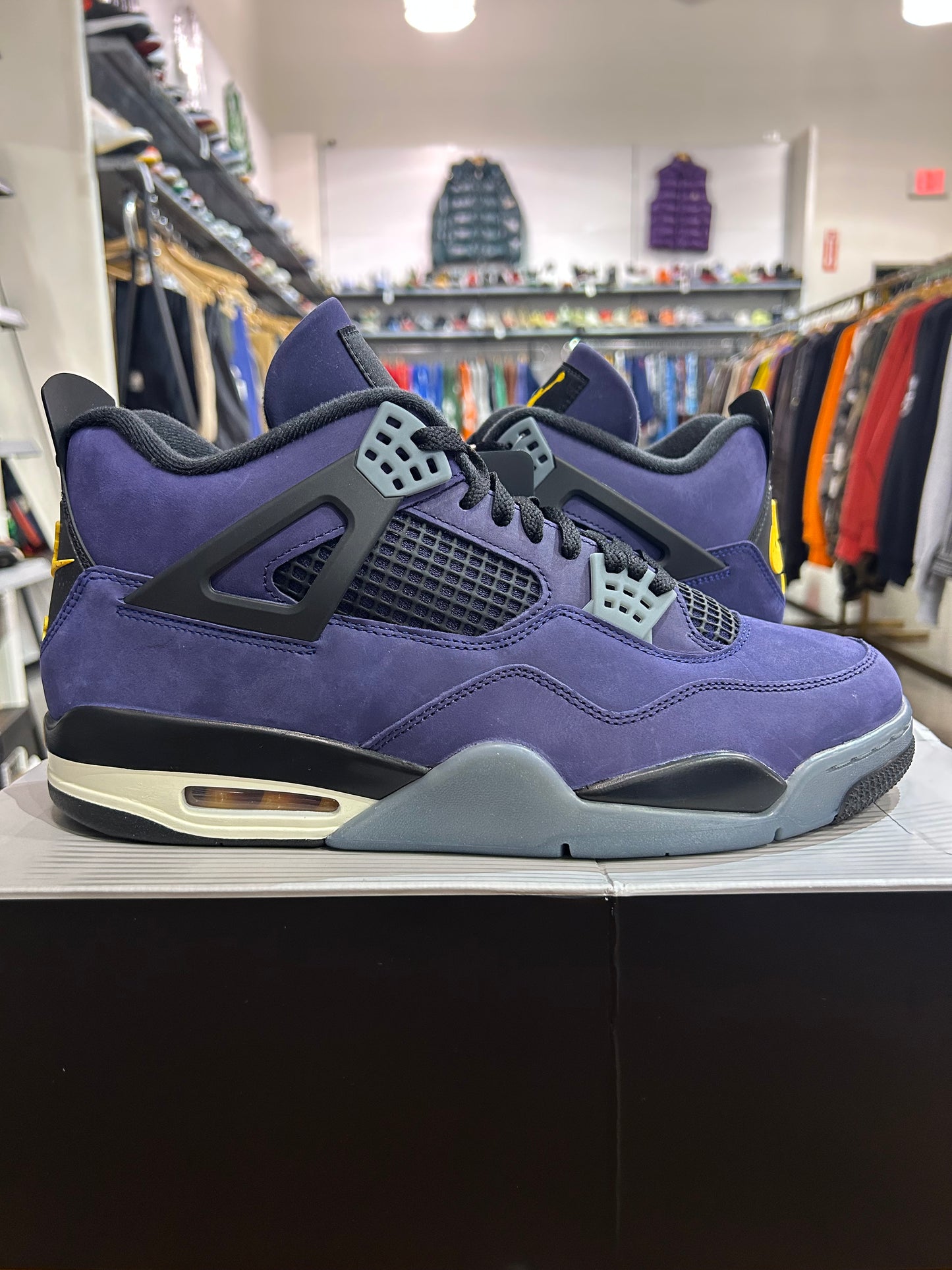 Air Jordan 4 Lakers