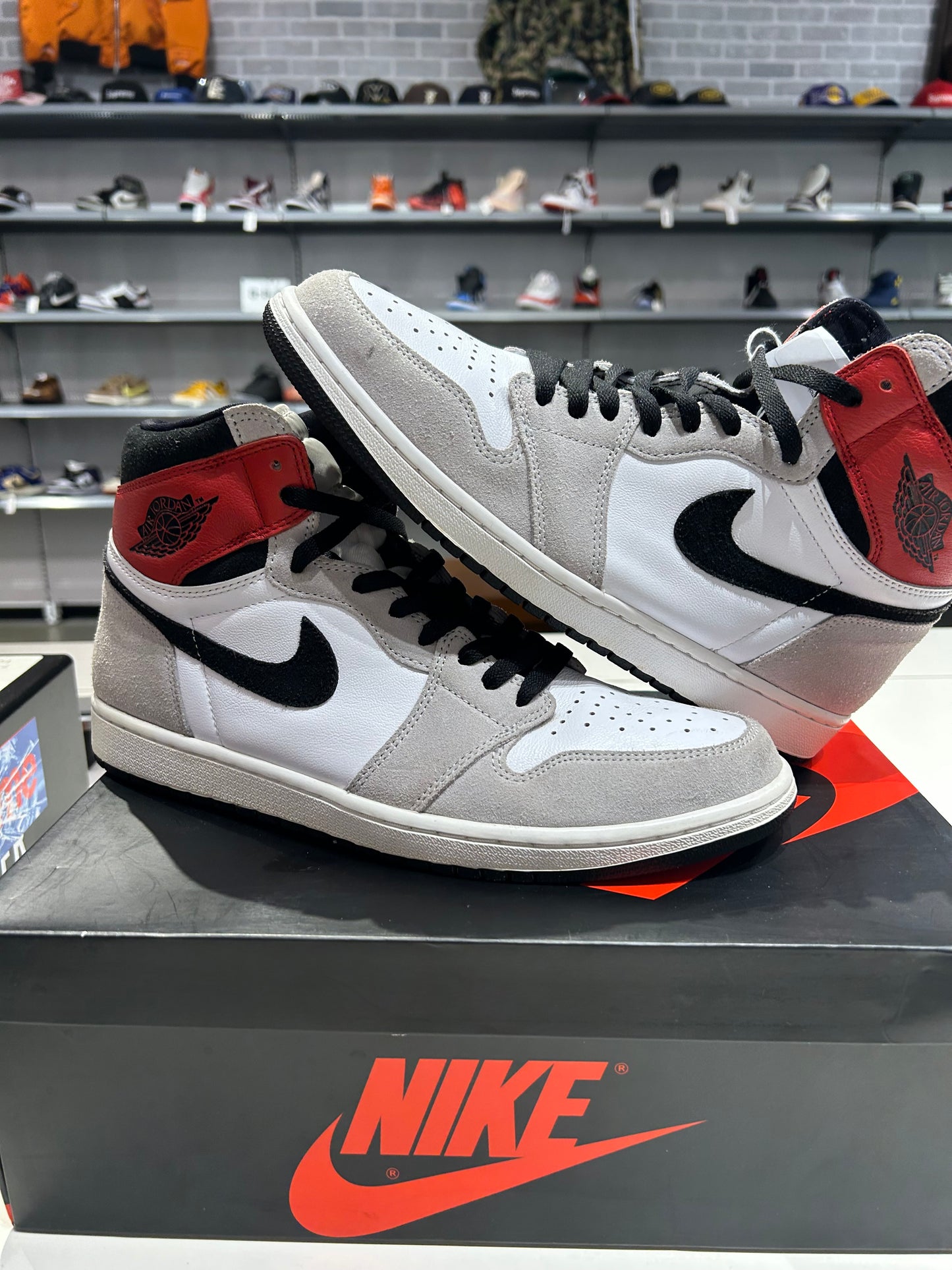 PREOWNED Air Jordan 1 High Light Smoke Grey