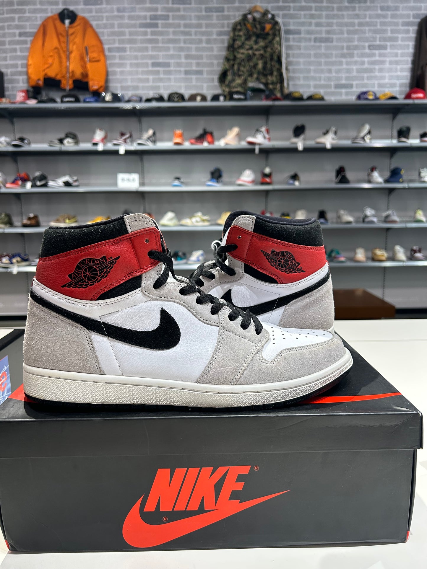PREOWNED Air Jordan 1 High Light Smoke Grey