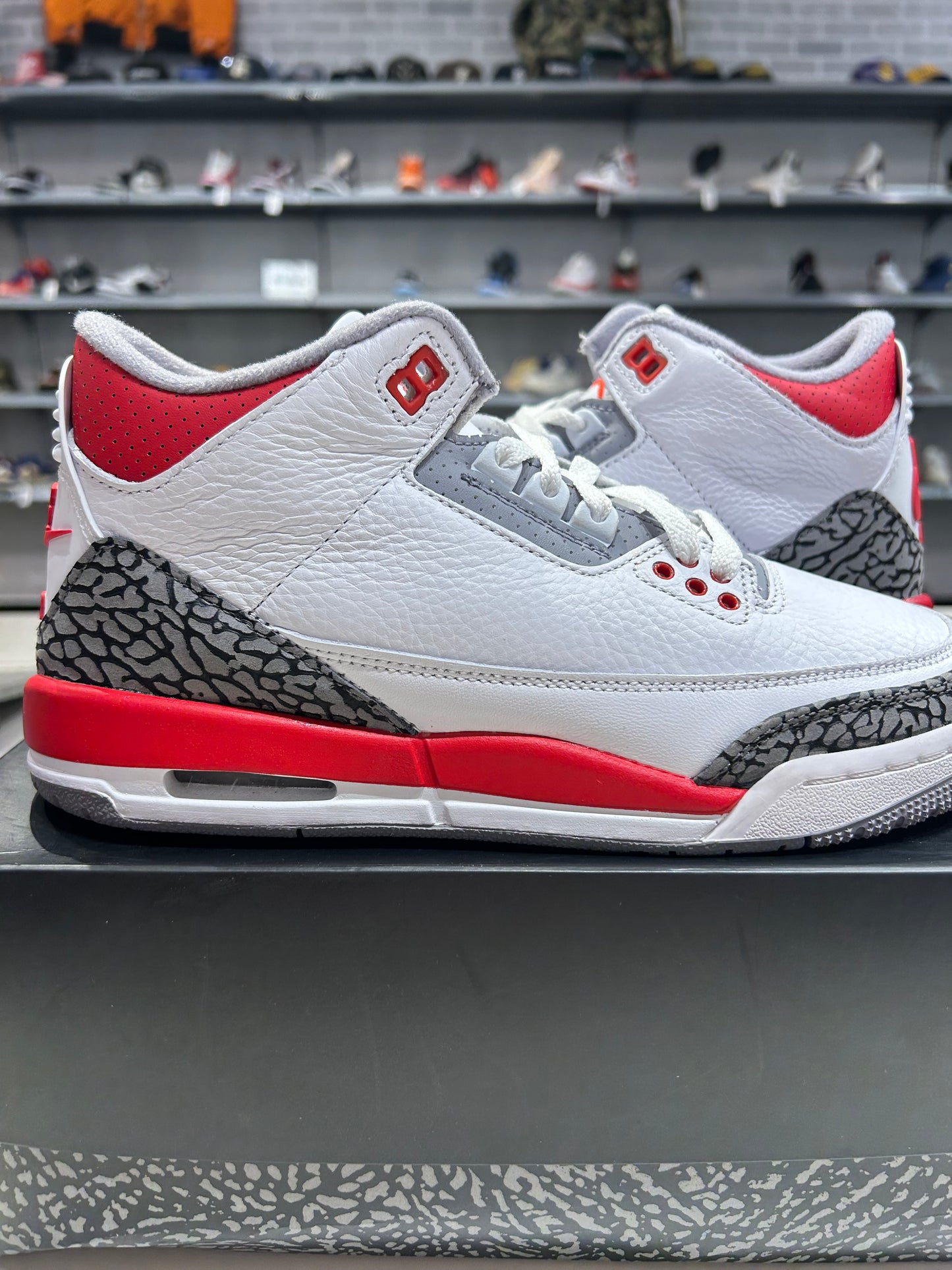 PREOWNED Air Jordan 3 Fire Red