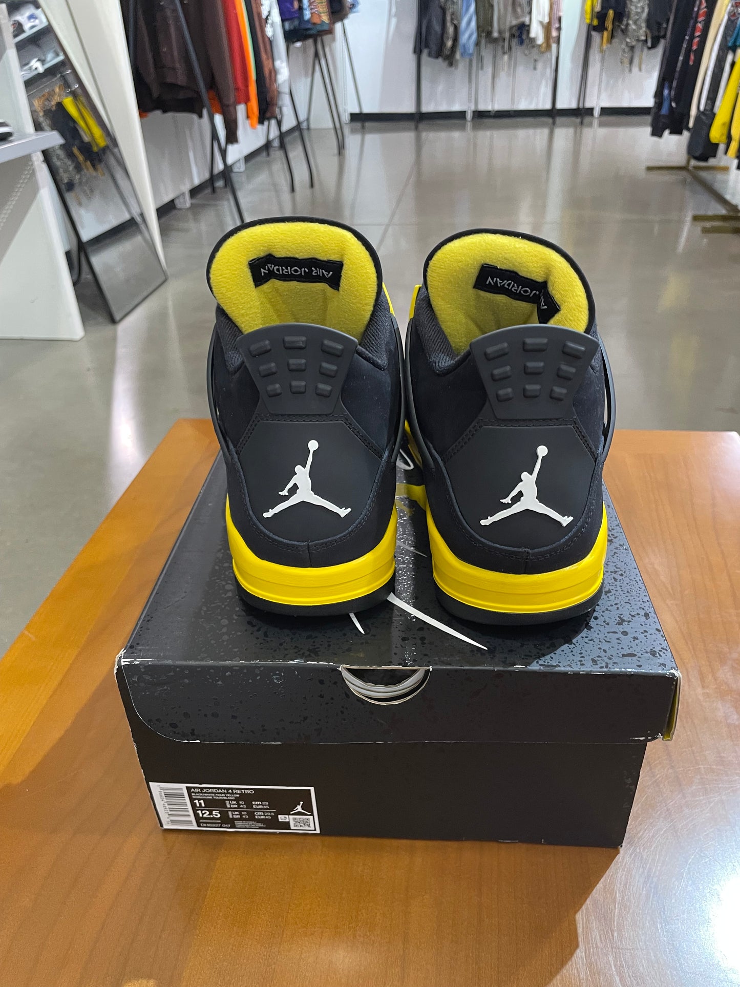 Air Jordan 4 Yellow Thunder
