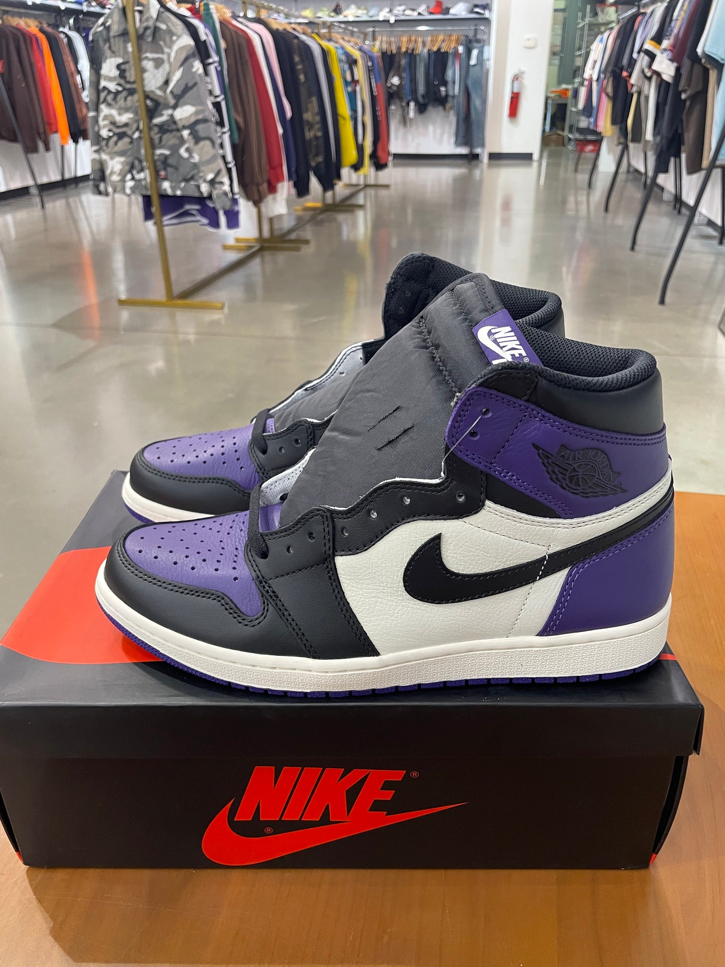 Air Jordan 1 Court Purple