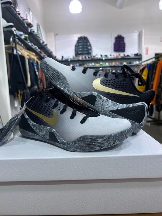 Nike Kobe 9 EM Low Mambacita
