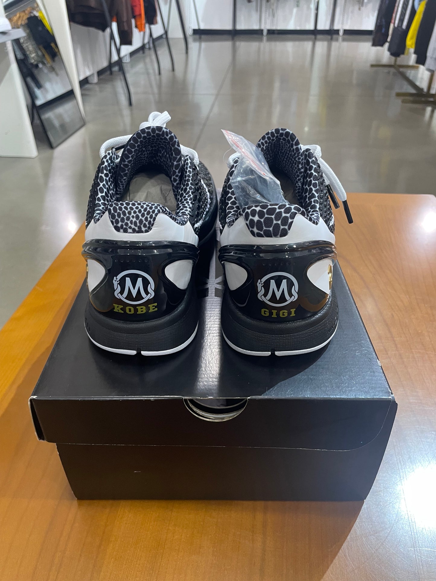 Kobe 6 Mambacita Sweet 16