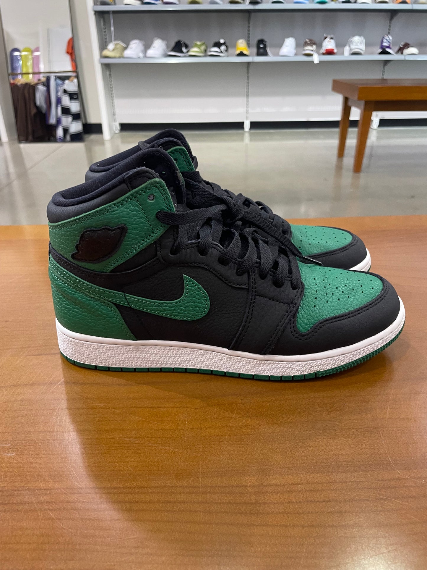 Preowned Air Jordan 1 Pine Green