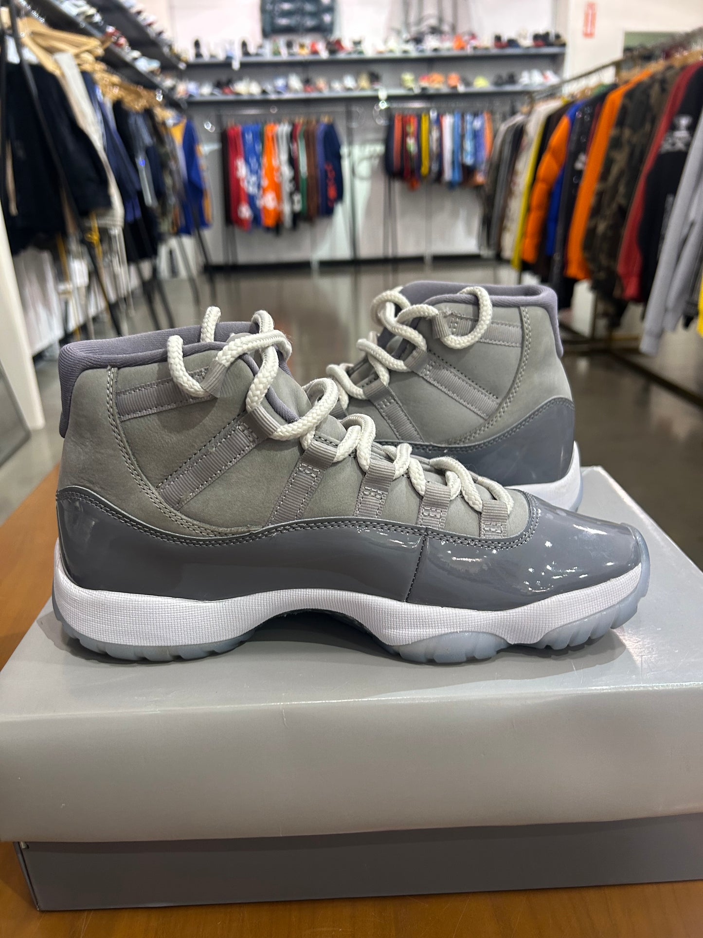 PREOWNED Air Jordan 11 Cool Grey
