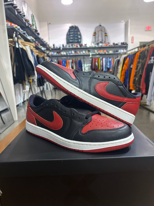 Air Jordan 1 Low Banned