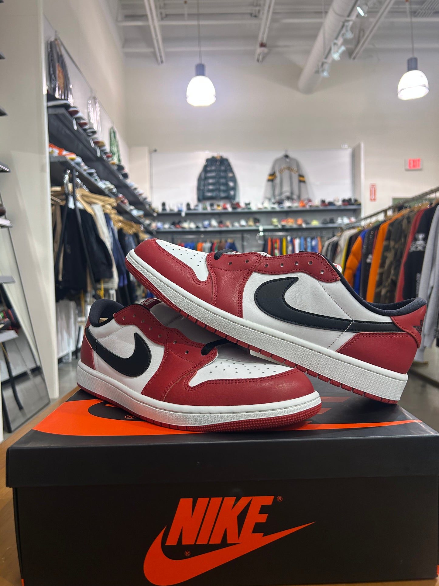 Air Jordan 1 Low Chicago