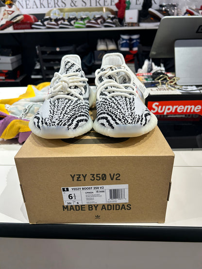 Adidas Yeezy Boost V2 Zebra