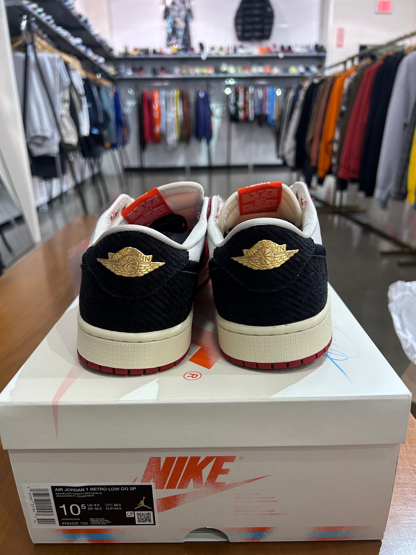 Air Jordan 1 Low Trophy Room