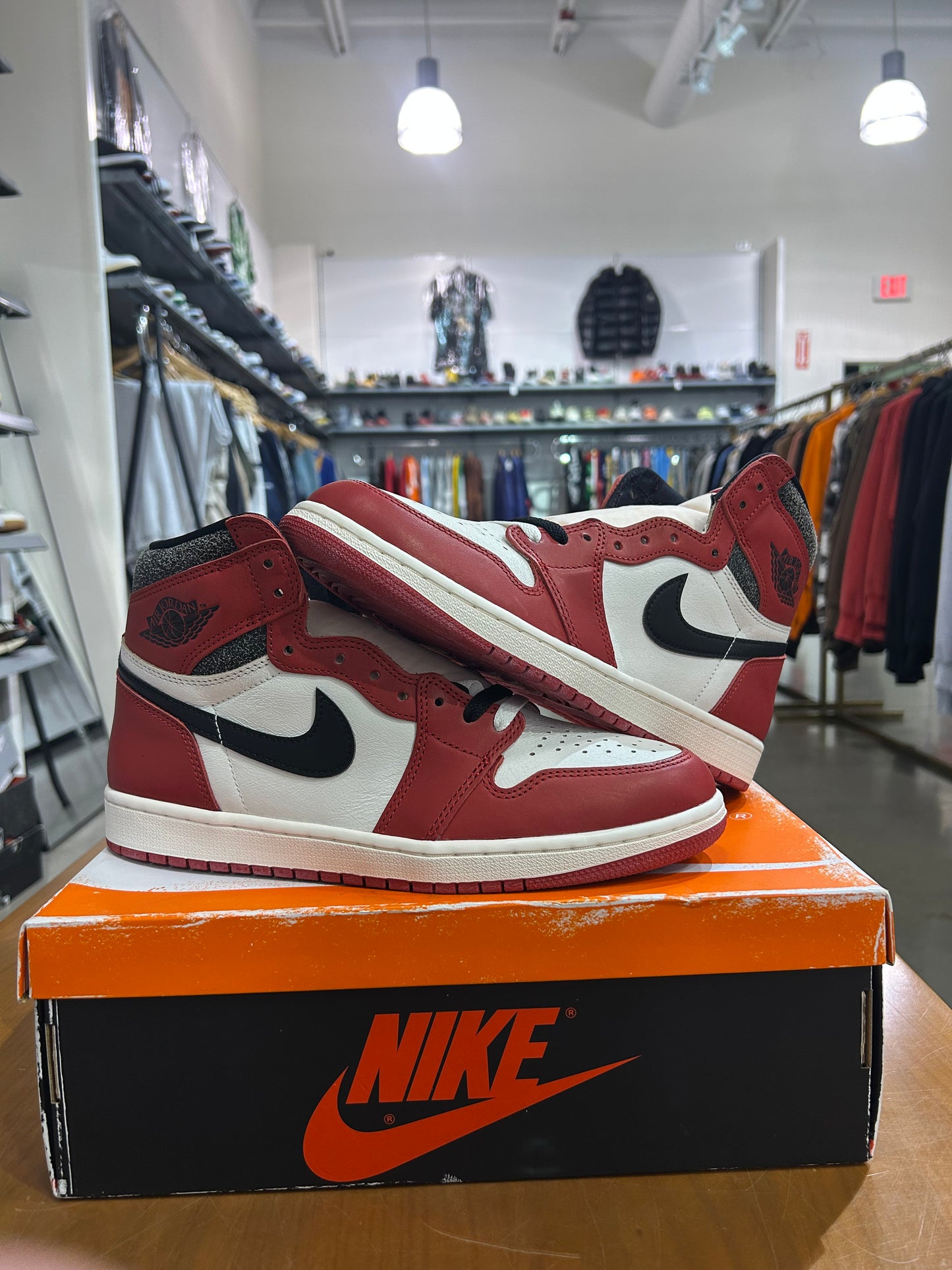 Air Jordan 1 High Chicago Lost and Found