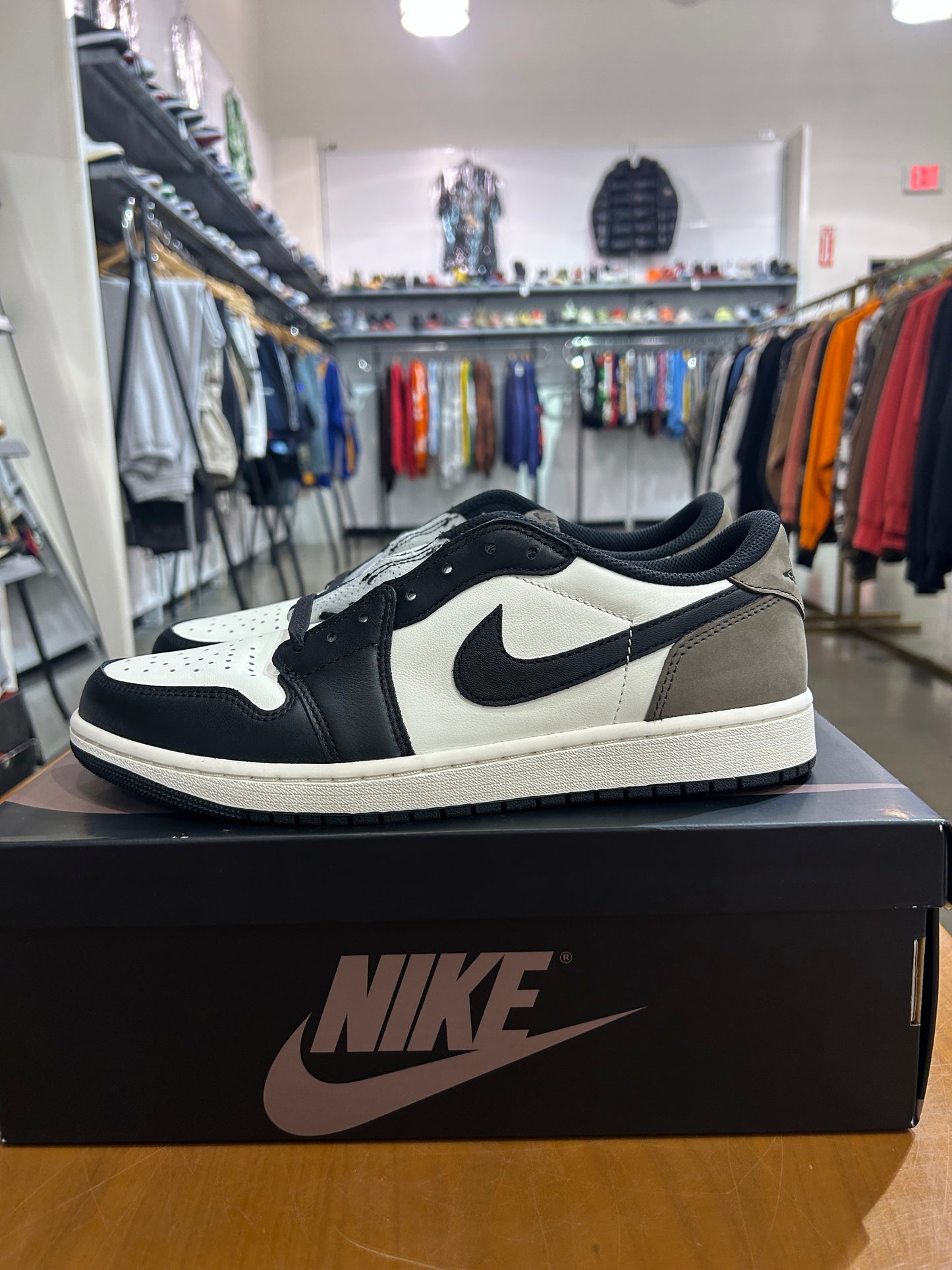 Air Jordan 1 Low Mocha