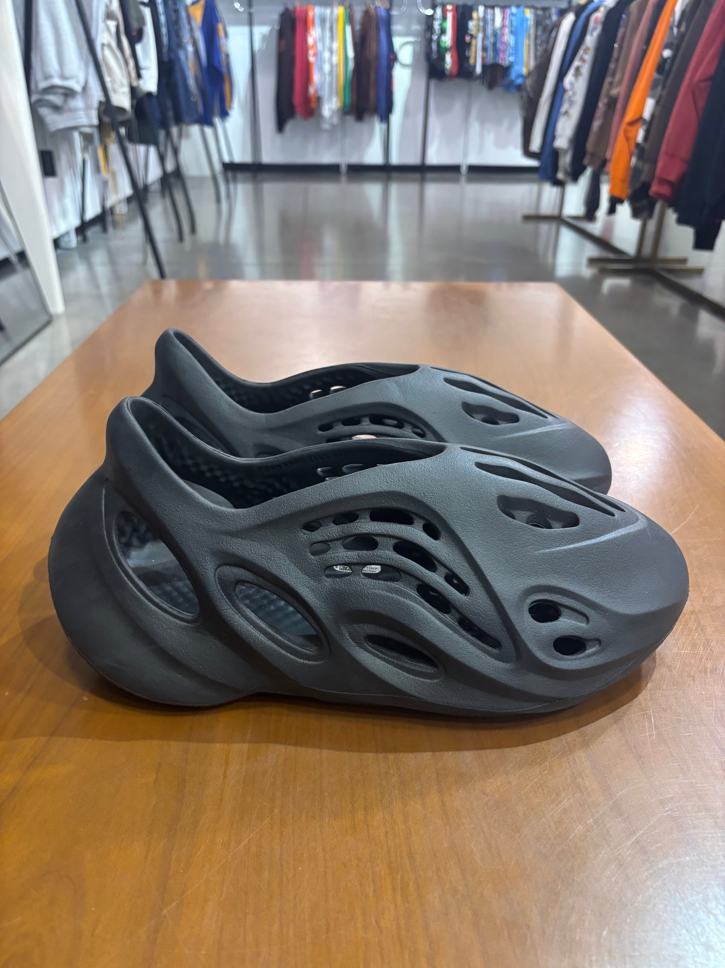 Preowned Yeezy Foam Runner Onyx