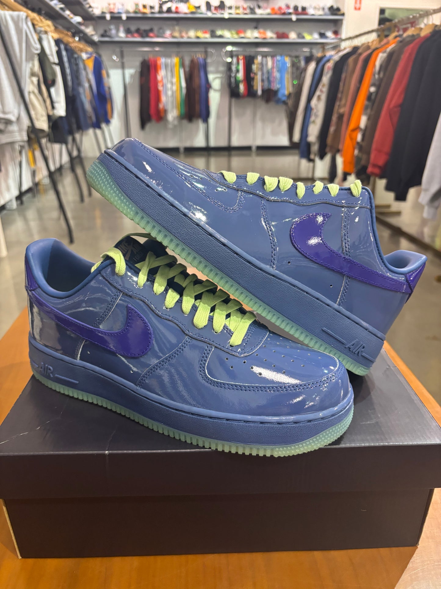 Nike Air Force 1 Low Patent Leather Mystic Navy Grape Ice