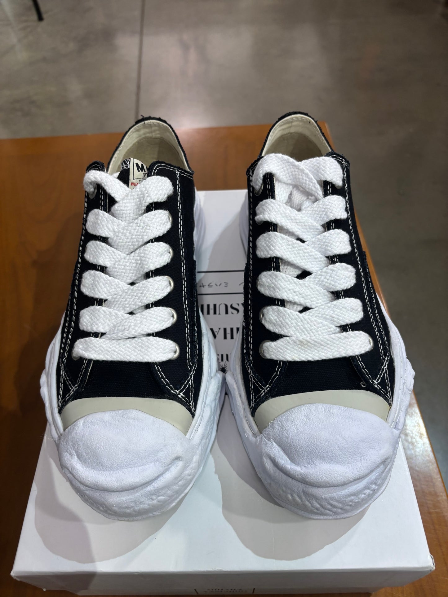 Preowned Maison Mihara Hank Canvas Low Black