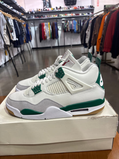 Preowned Air Jordan 4 SB Pine Green