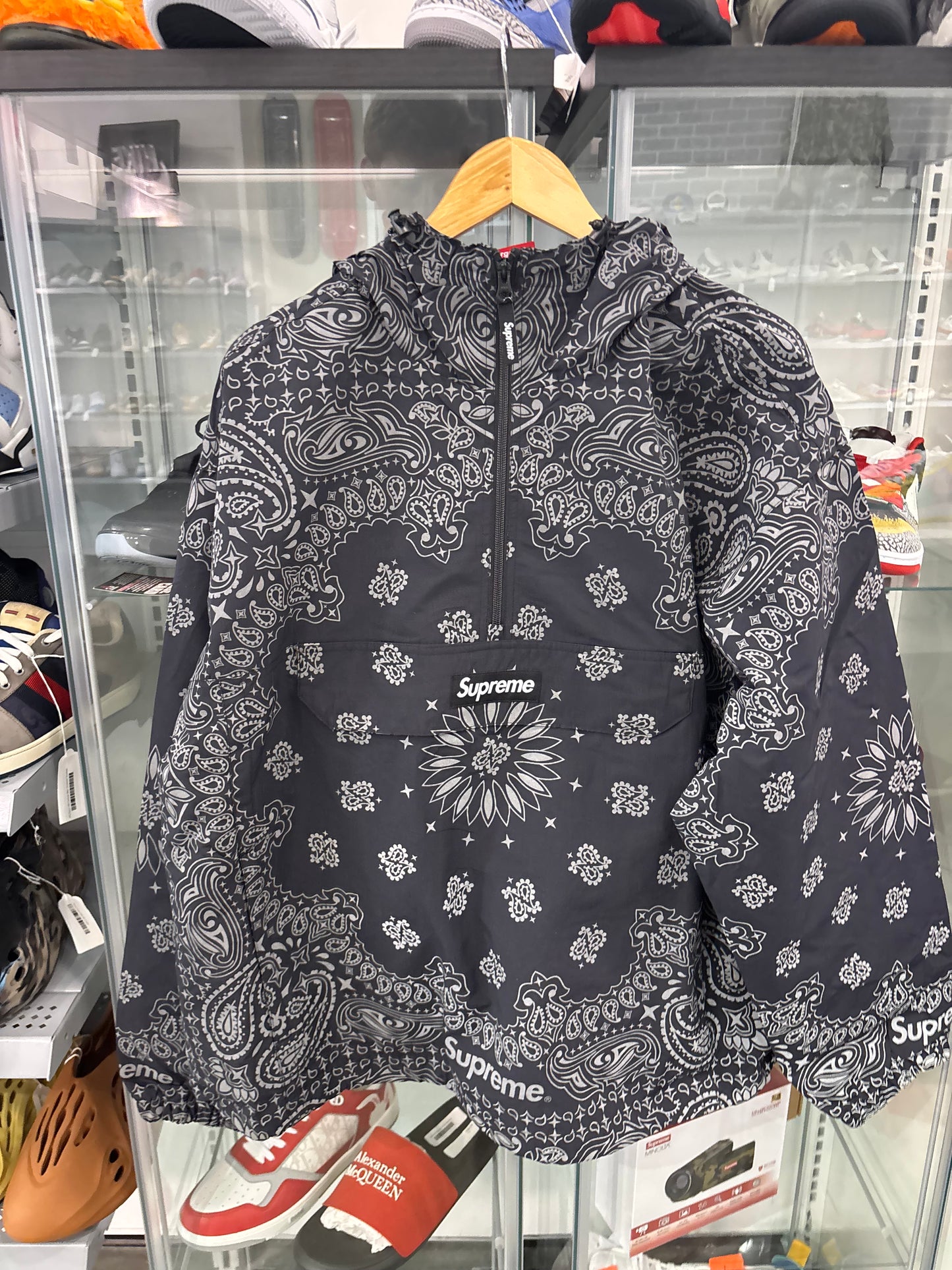 Supreme Reflective Bandana Anorak Black