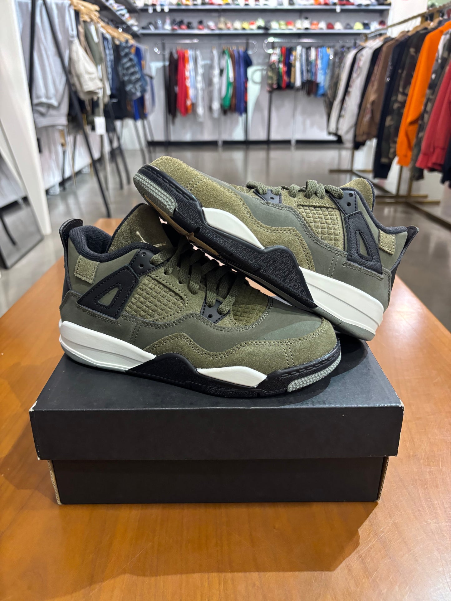 Air Jordan 4 Craft Olive