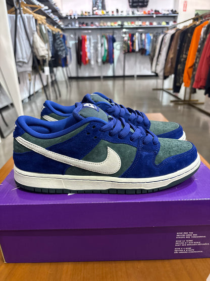 Nike SB Dunk Low Deep Royal