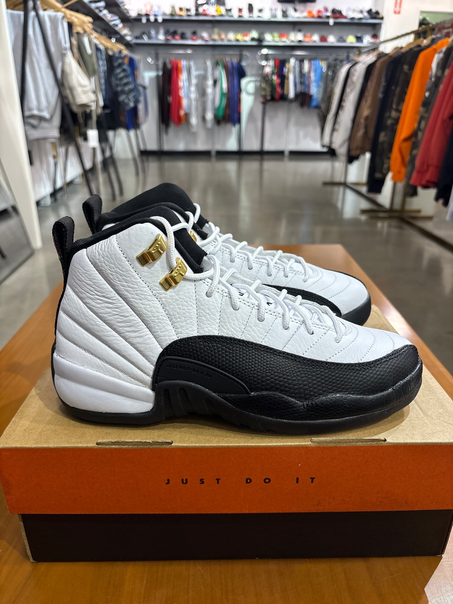 Air Jordan 12 Taxi (2025)