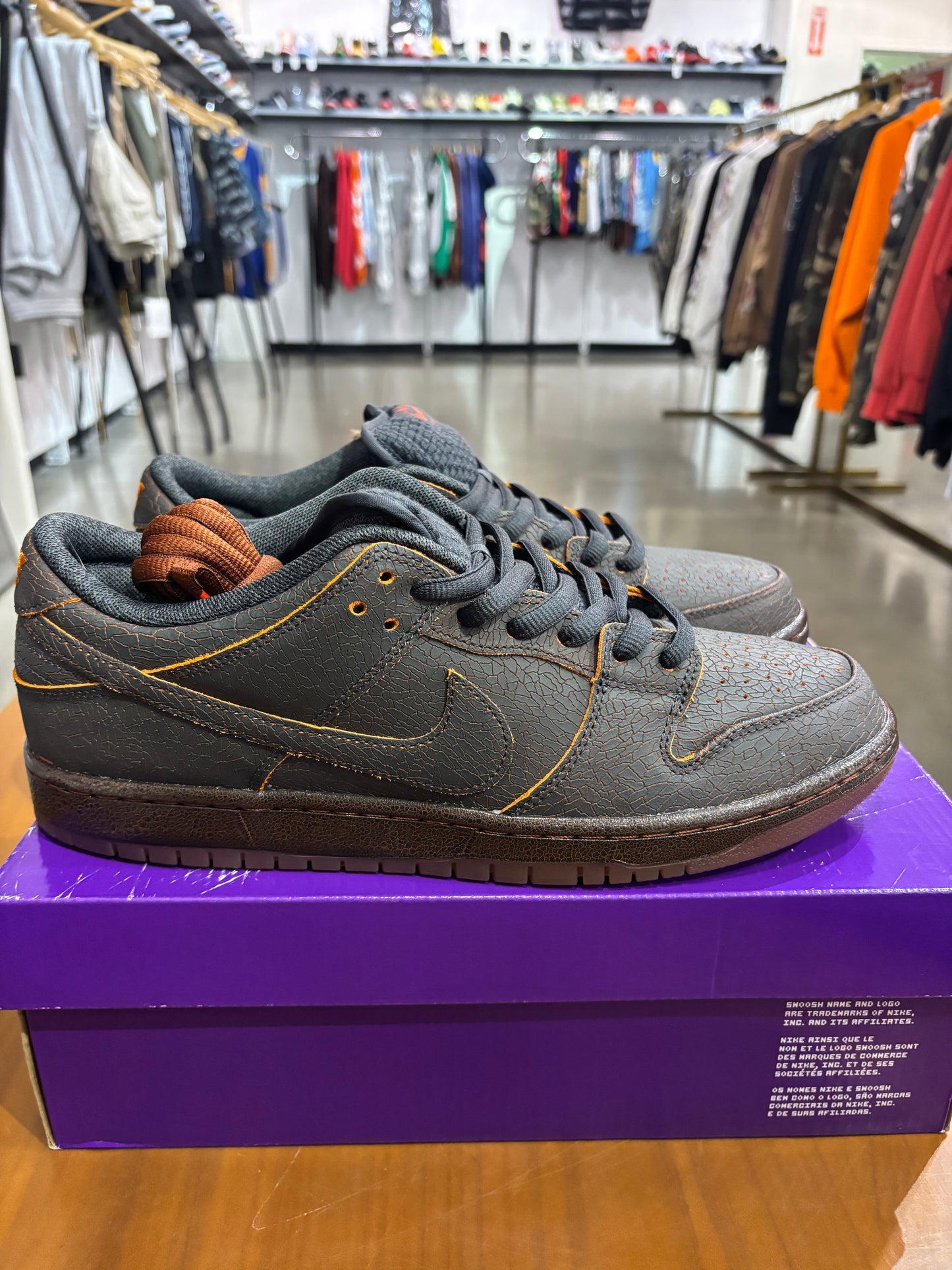 Nike SB Dunk Low Krampus