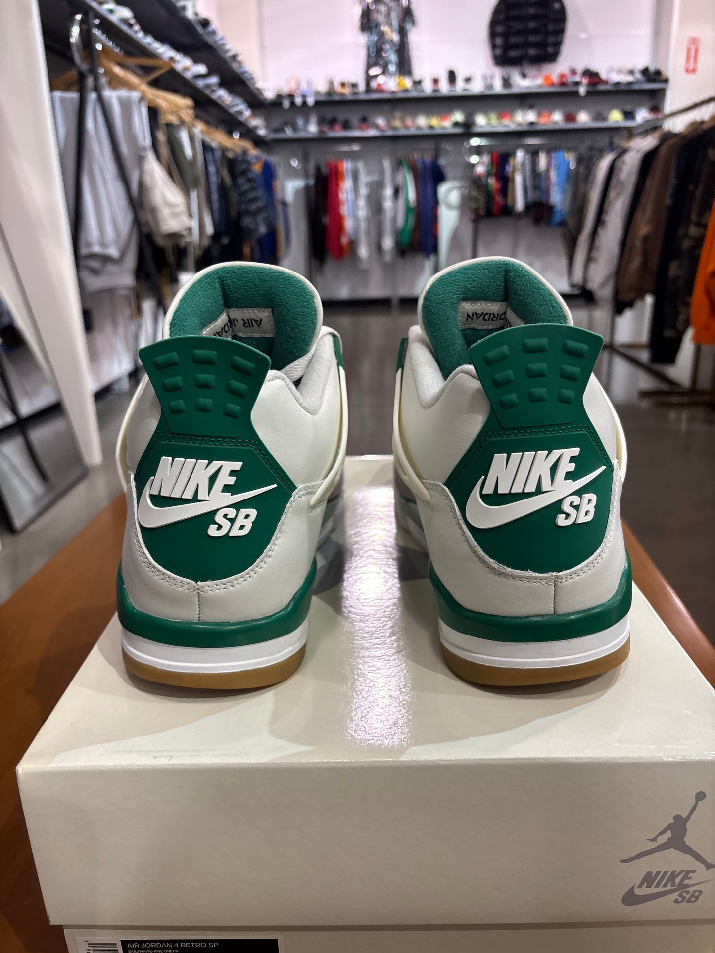 Preowned Air Jordan 4 SB Pine Green