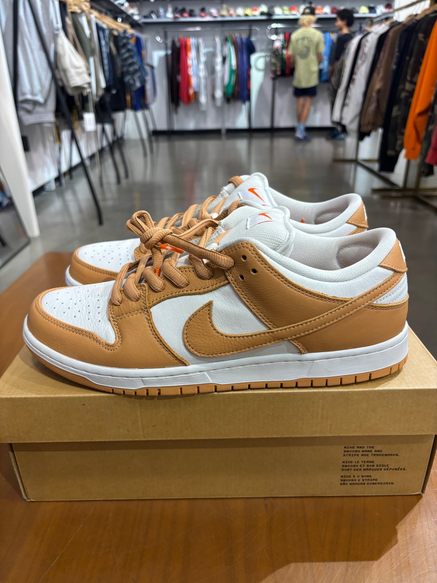 Preowned Nike SB Dunk Low Light Cognac