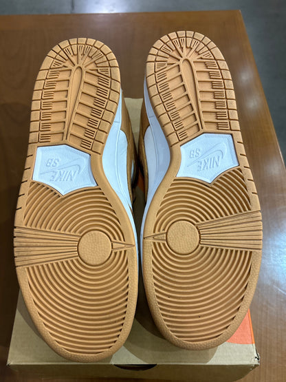 Preowned Nike SB Dunk Low Light Cognac