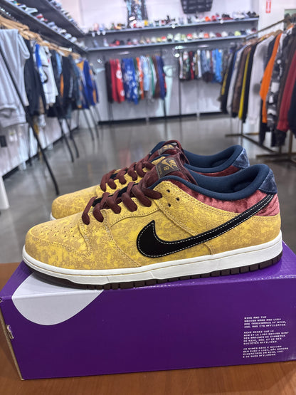 Nike SB Dunk Low City of Cinema