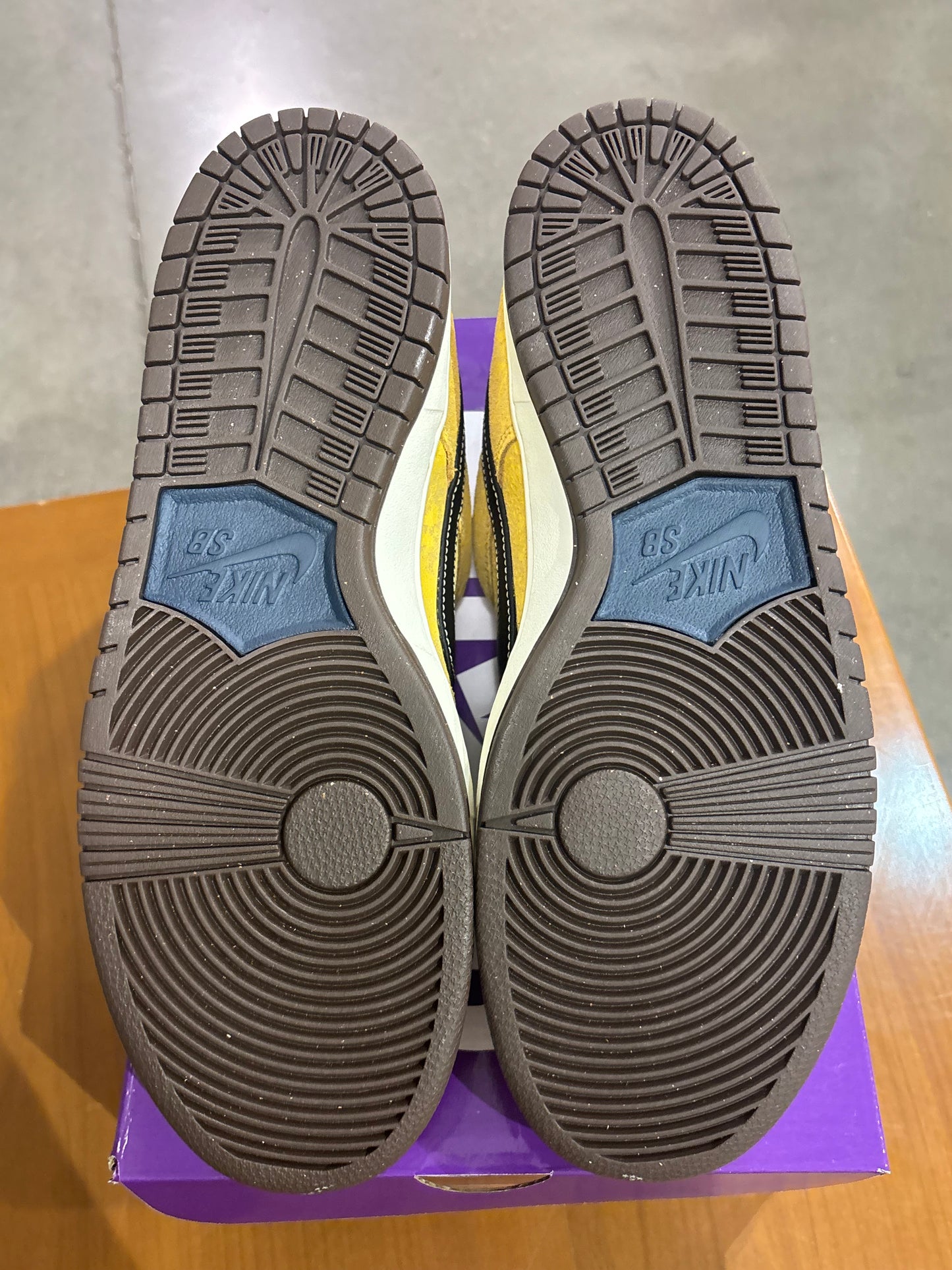 Nike SB Dunk Low City of Cinema