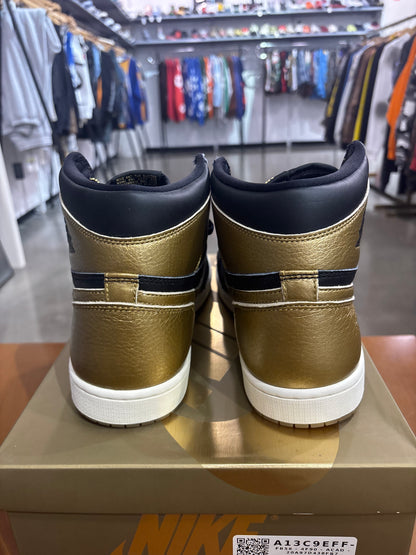 Air Jordan 1 High Black Metallic Gold