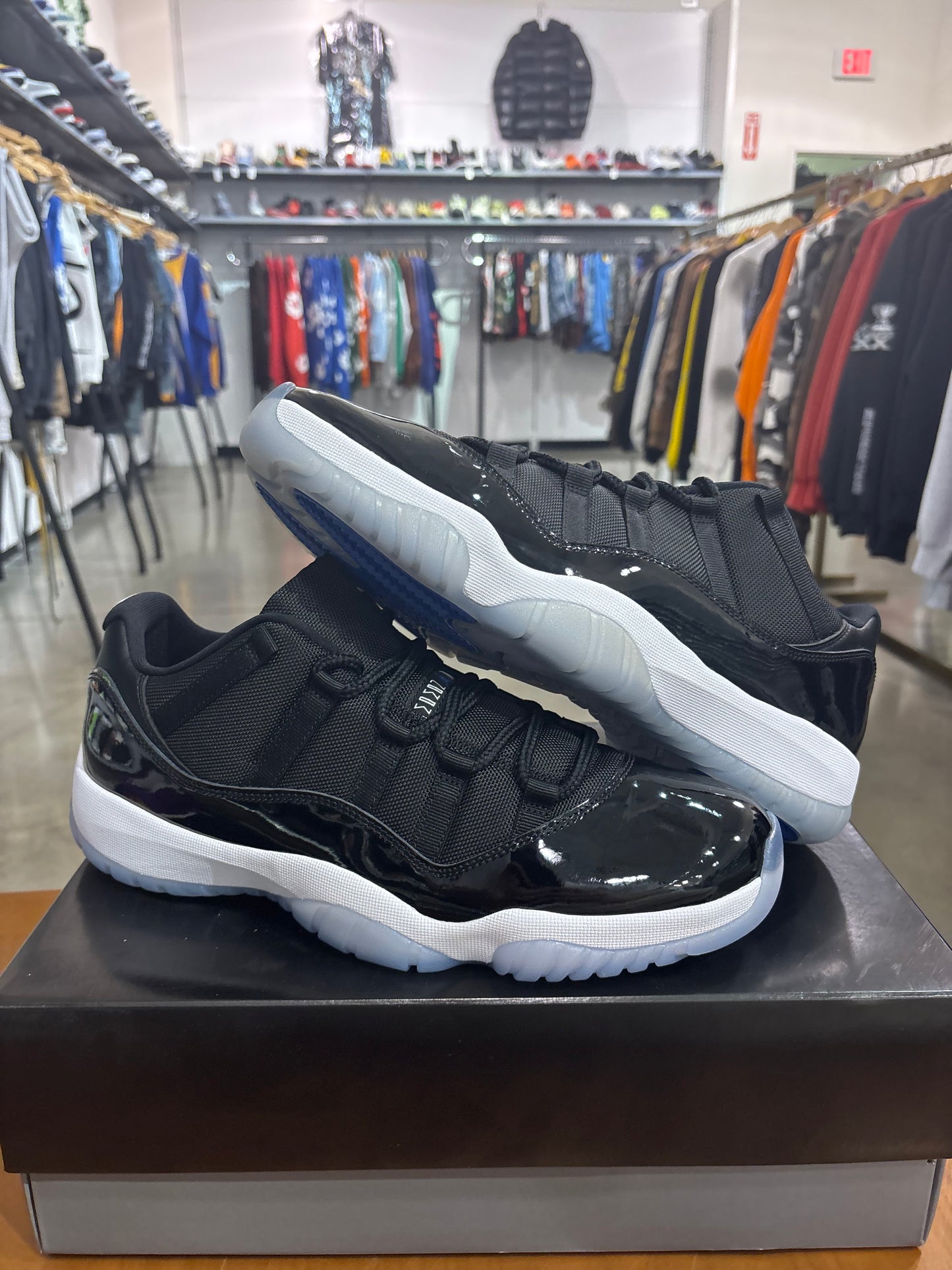 Air Jordan 11 Low Space Jam (Defect)