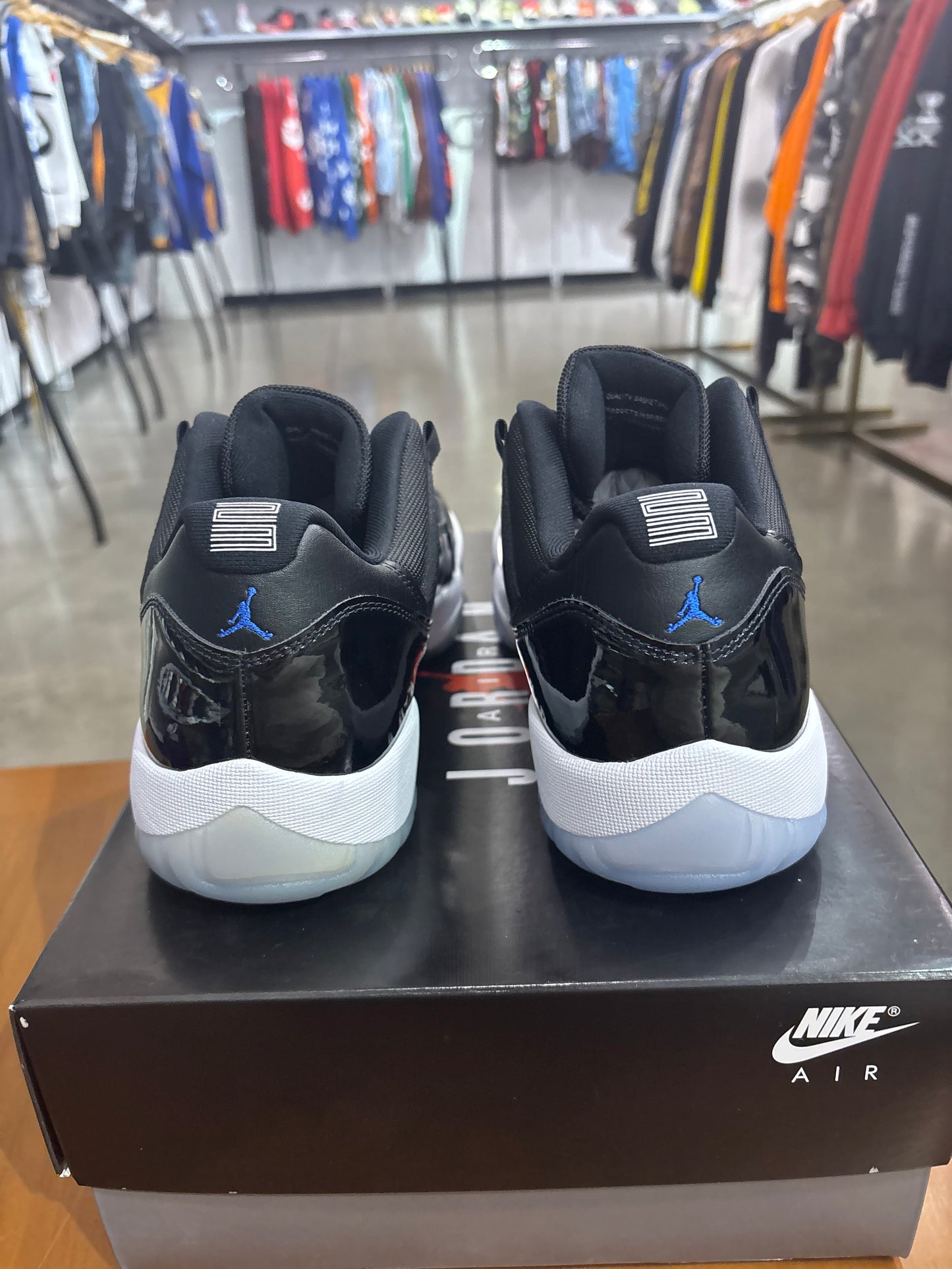 Air Jordan 11 Low Space Jam (Defect)