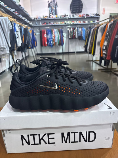 Nike Mind 002 Black Hyper Crimson