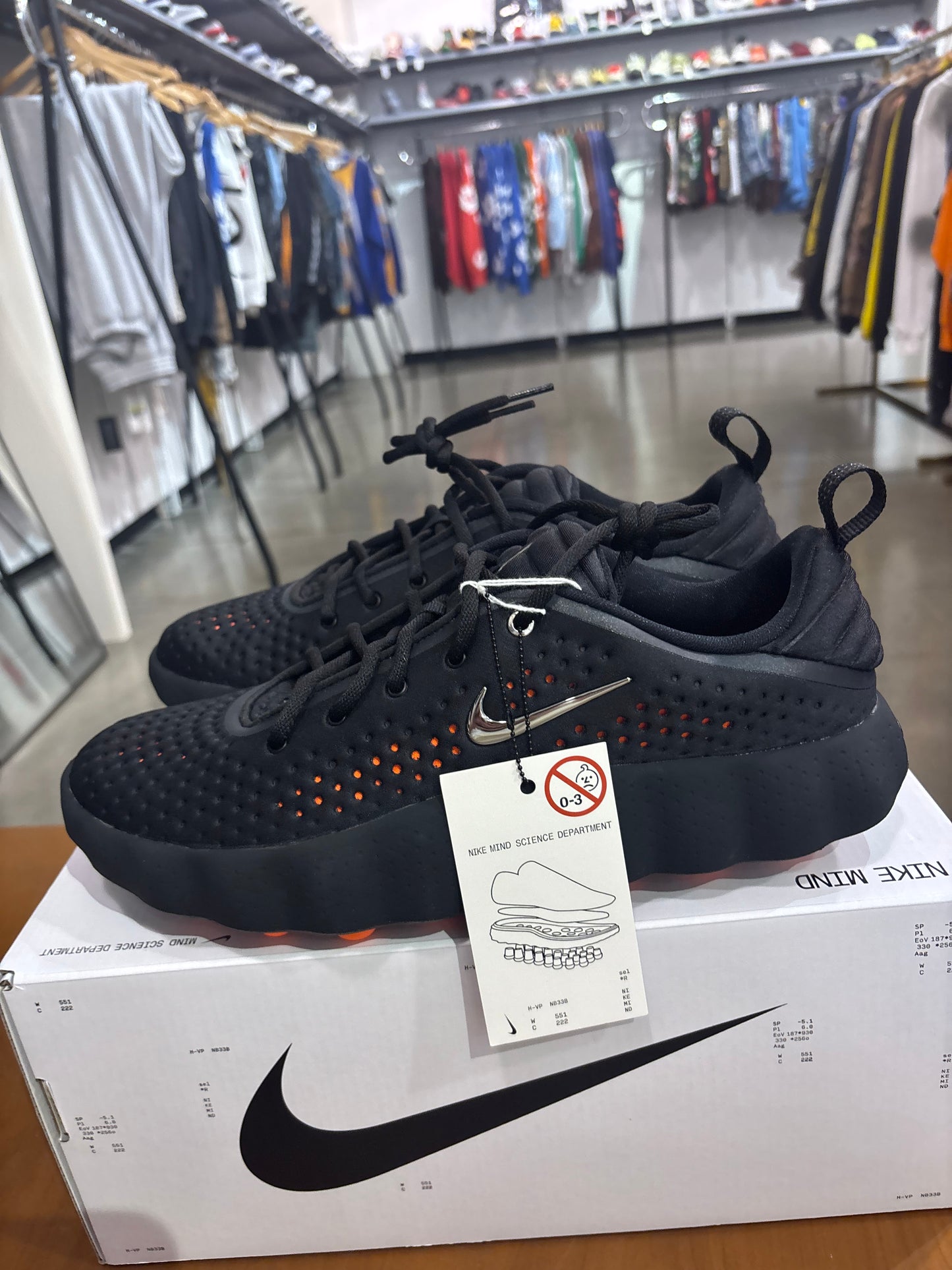 Nike Mind 002 Black Hyper Crimson