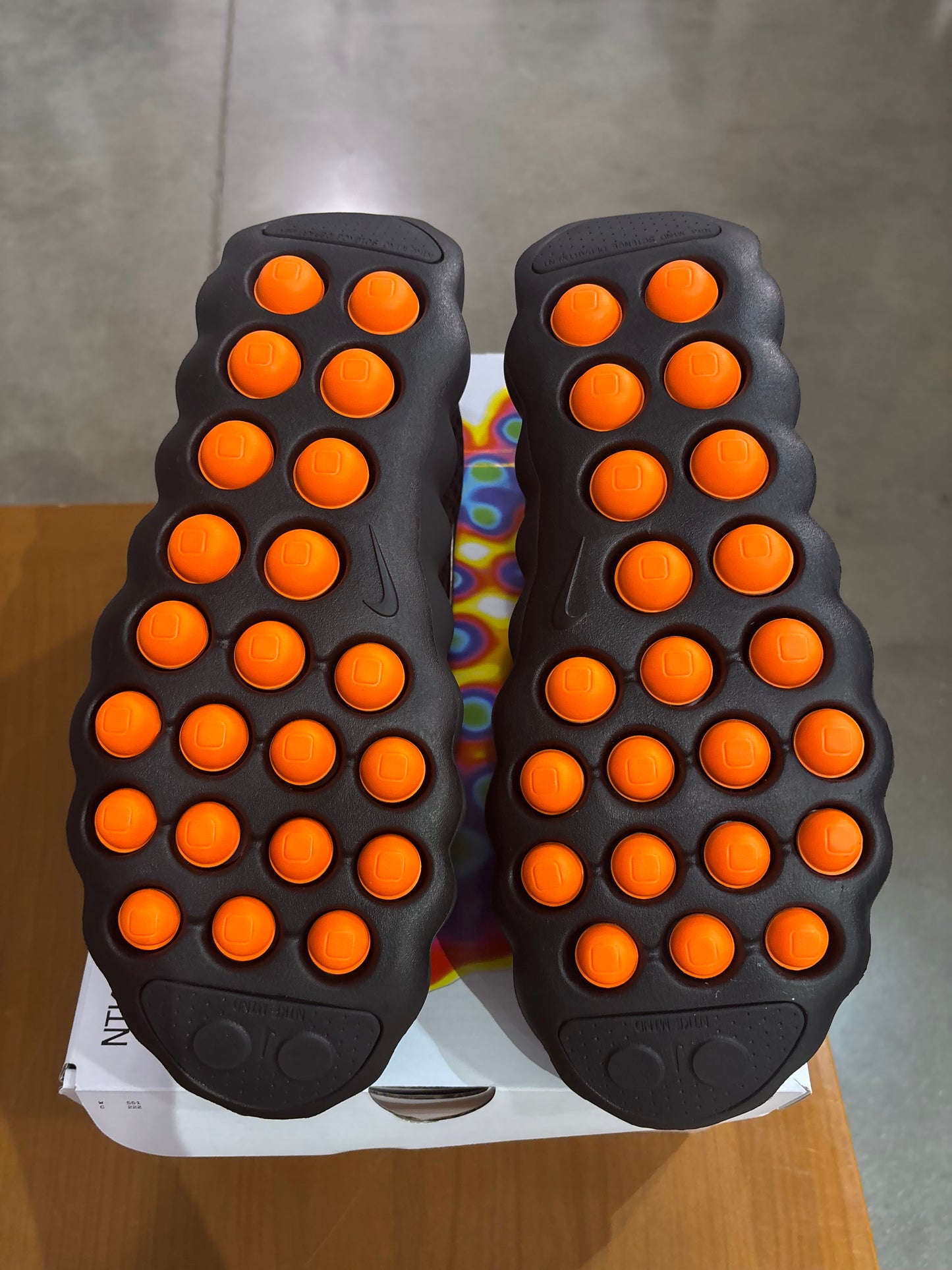 Nike Mind 002 Black Hyper Crimson