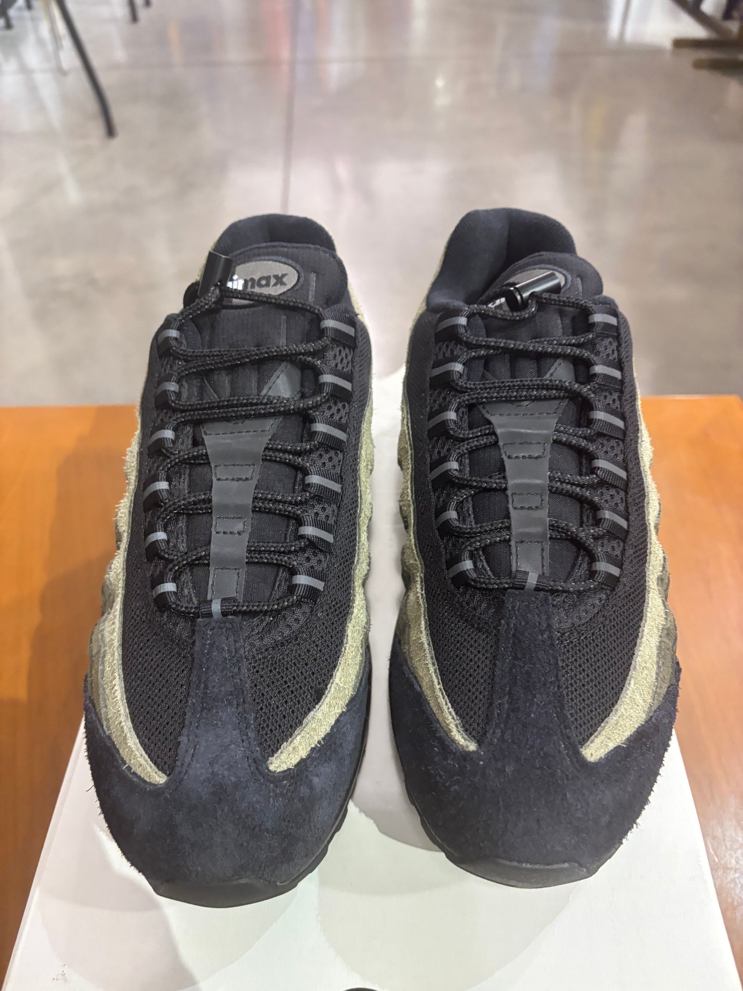 Nike Air Max 95 Undefeated Geo La Brea Medium Ollive
