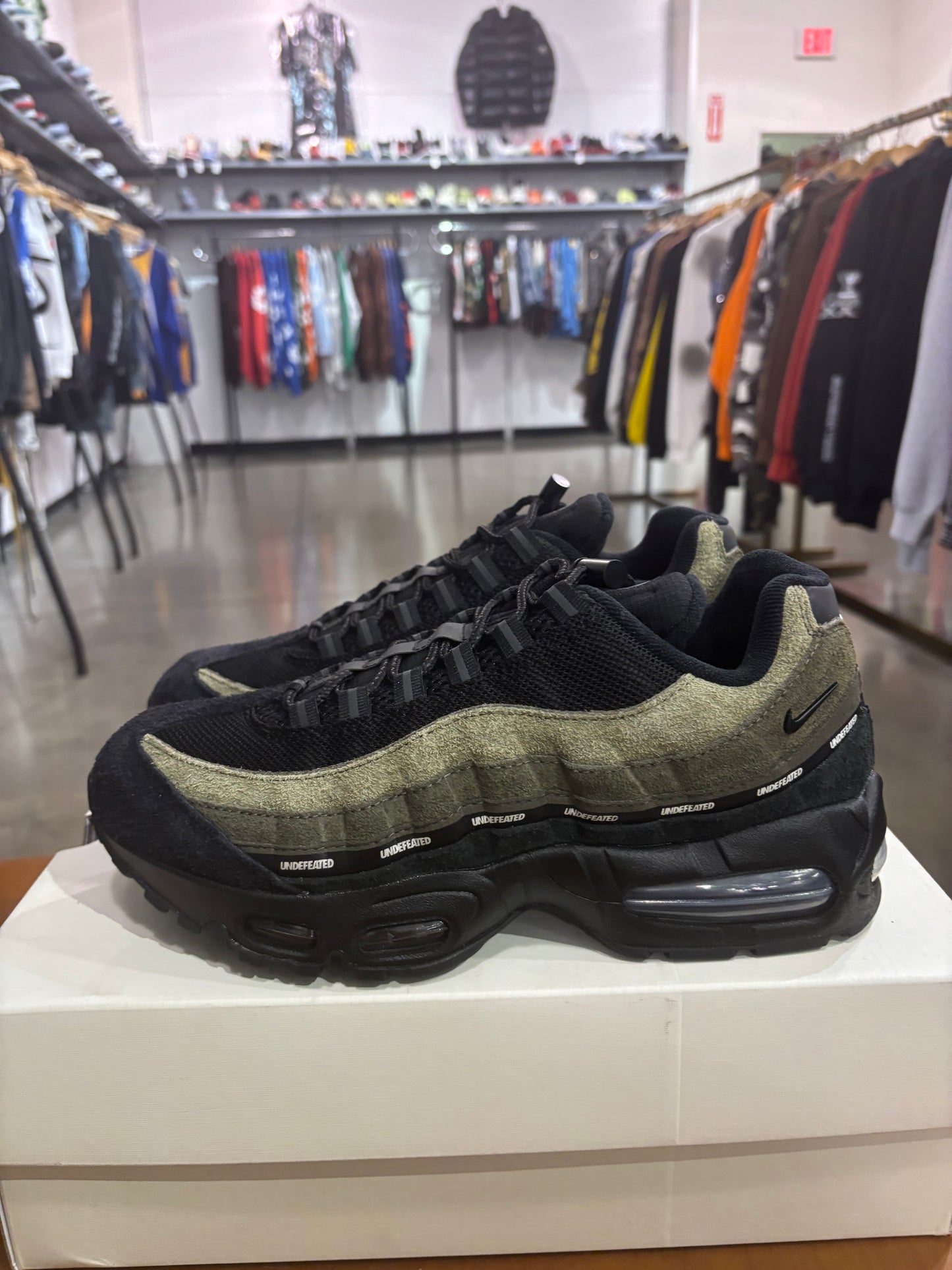 Nike Air Max 95 Undefeated Geo La Brea Medium Ollive